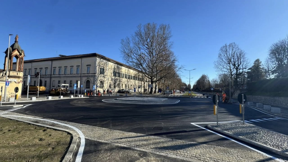 Novara, conclusi i lavori in largo Bellini
